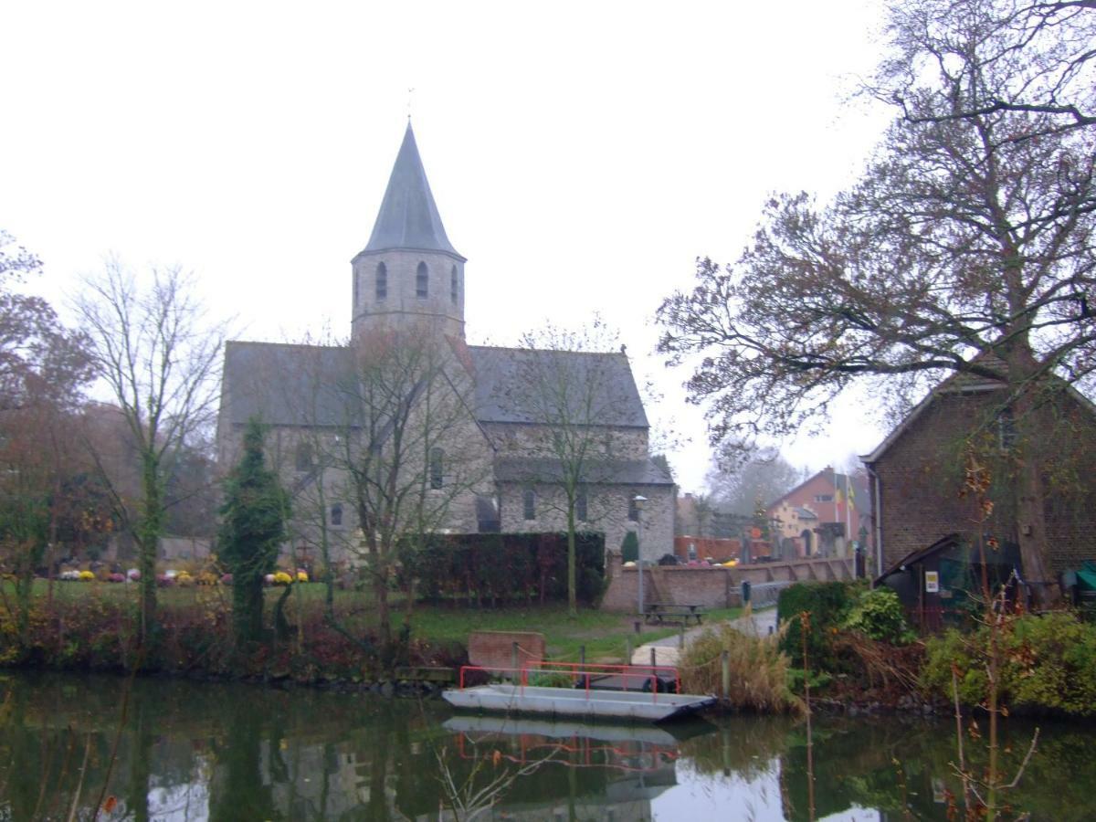 Guestrooms Bij Het Station Van Drongen Gante Exterior foto